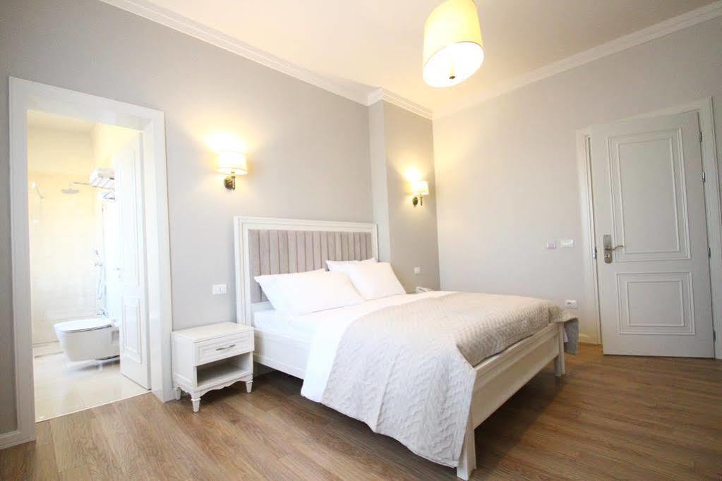 Amfiteatri Boutique Hotel Durres Exterior photo